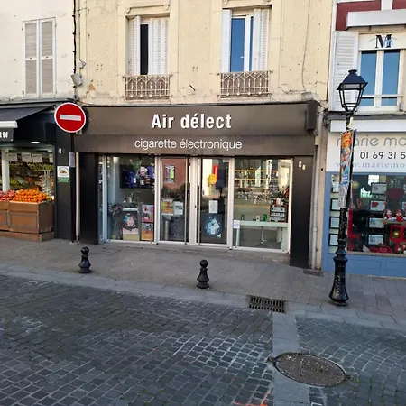 Transit Homestay Palaiseau